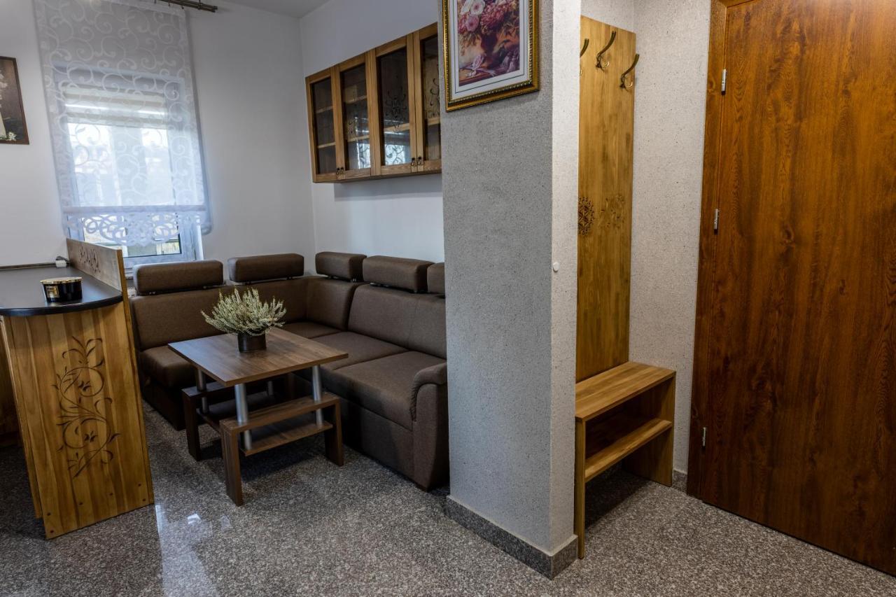 Aplit 2 Guest House ซาโกปาเน ภายนอก รูปภาพ